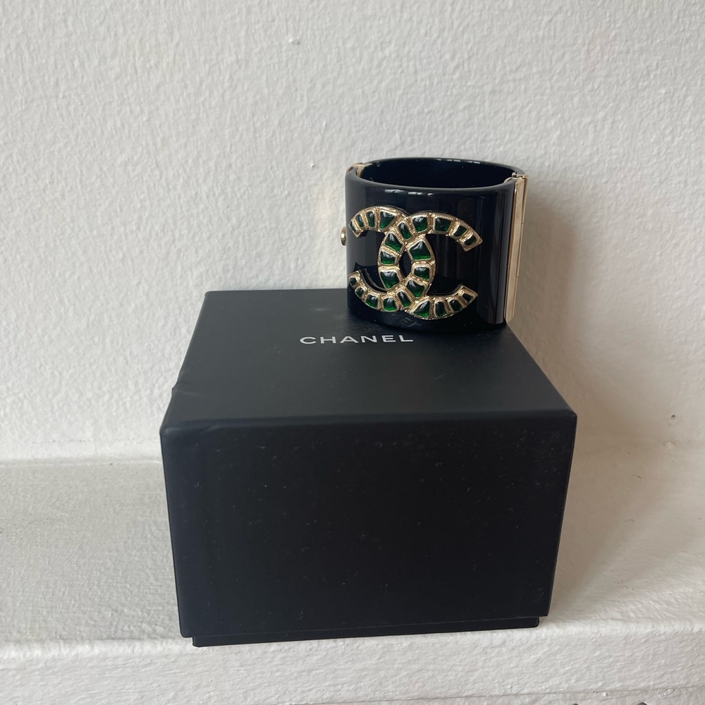Chanel cuff - Picture 2 of 8